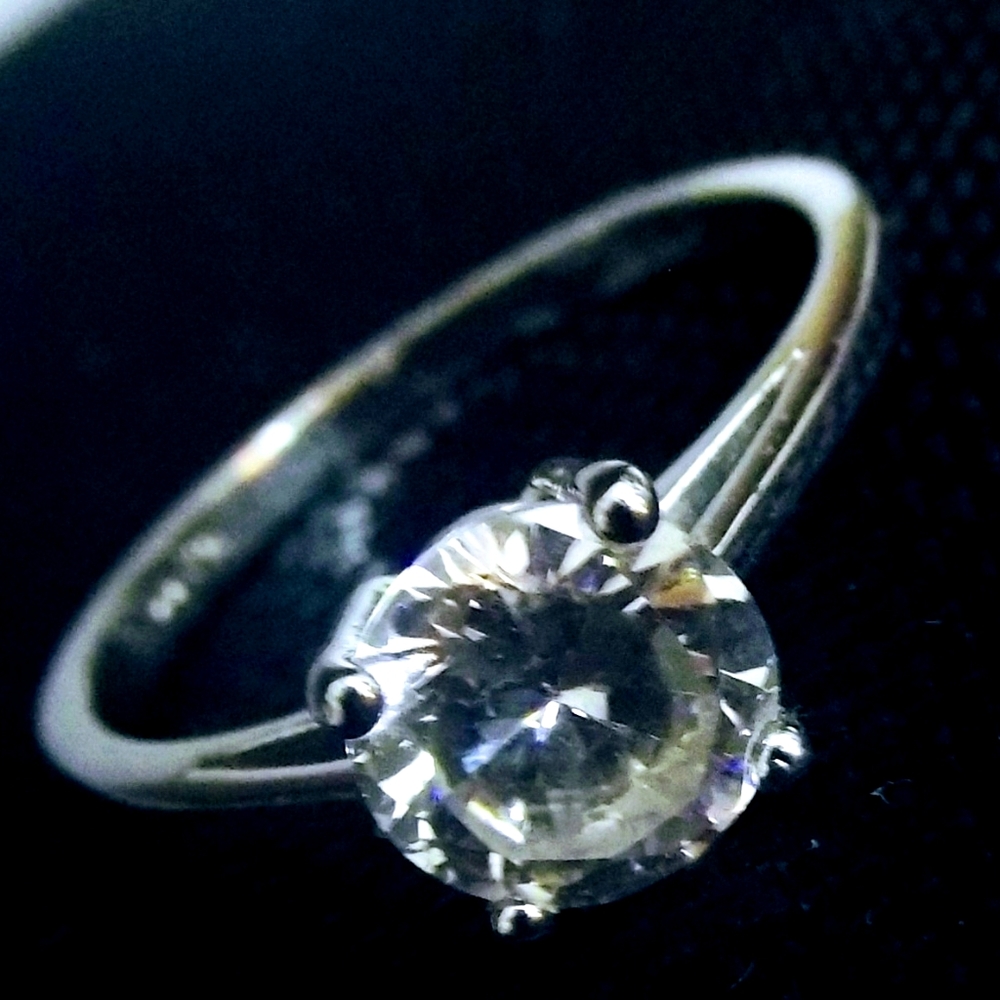 Sz 10 2 ct. Lab created diamond ring